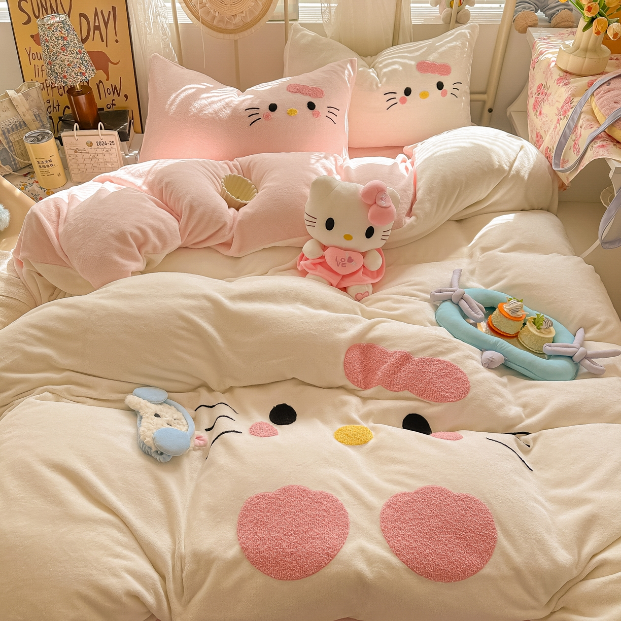 91家纺网 家纺一手货源 找家纺 （总）韩都家居 2025新款高克重萌系牛奶绒毛巾绣四件套