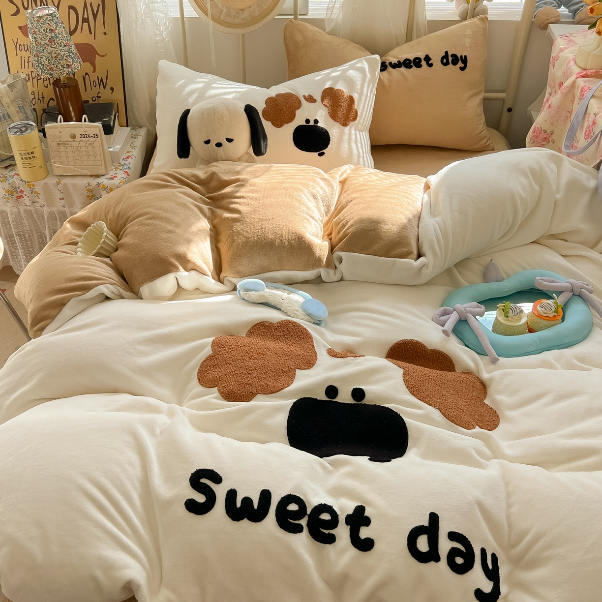 91家纺网 家纺一手货源 找家纺 韩都家居 2025新款高克重萌系牛奶绒毛巾绣四件套 毛毛狗