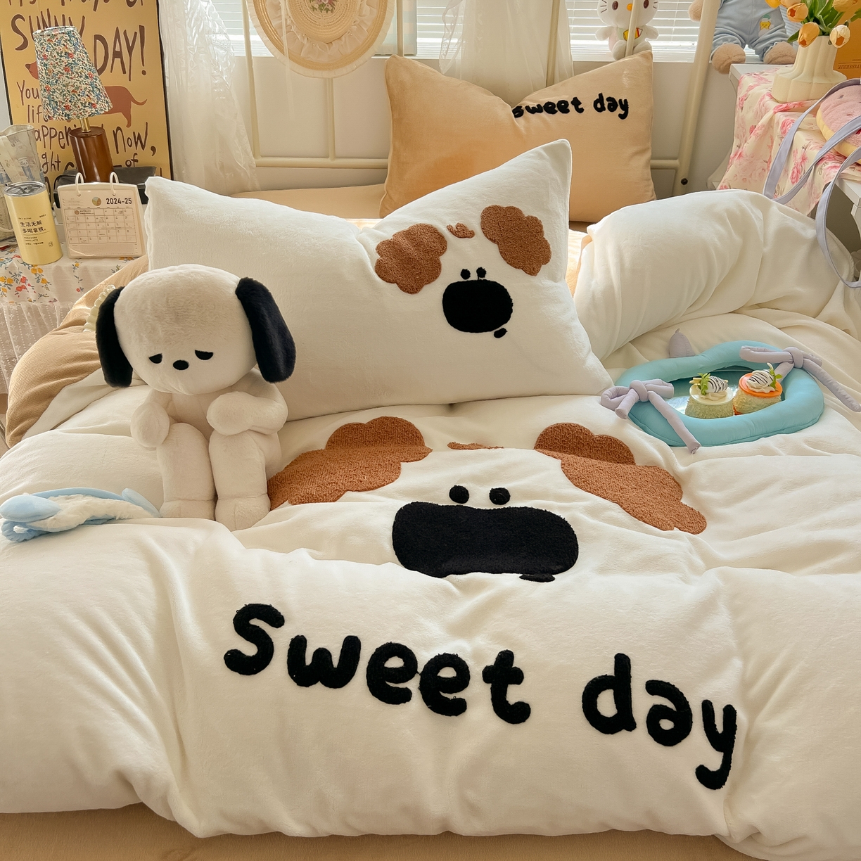 91家纺网 家纺一手货源 找家纺 韩都家居 2025新款高克重萌系牛奶绒毛巾绣四件套 毛毛狗