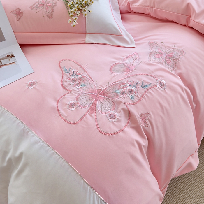 91家纺网 家纺一手货源 找家纺 包小包 2025新款臻丝棉拼角刺绣工艺四件套-羽栖 羽栖-浅粉