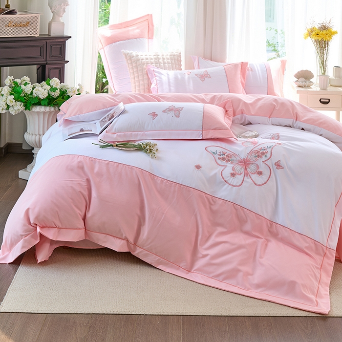 91家纺网 家纺一手货源 找家纺 （总）包小包 2025新款臻丝棉拼角刺绣工艺四件套-羽栖