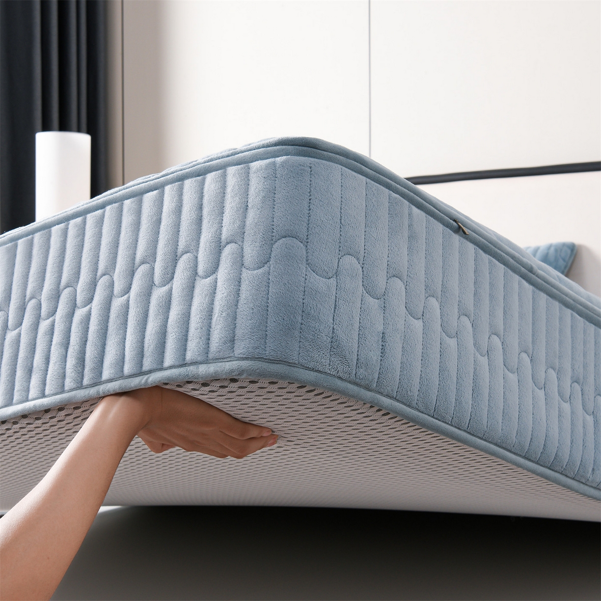 91家纺网 家纺一手货源 找家纺 （总）云木里 2025新款冬季230克牛奶绒六面全包单床笠床笠单件单品床笠和煦春风