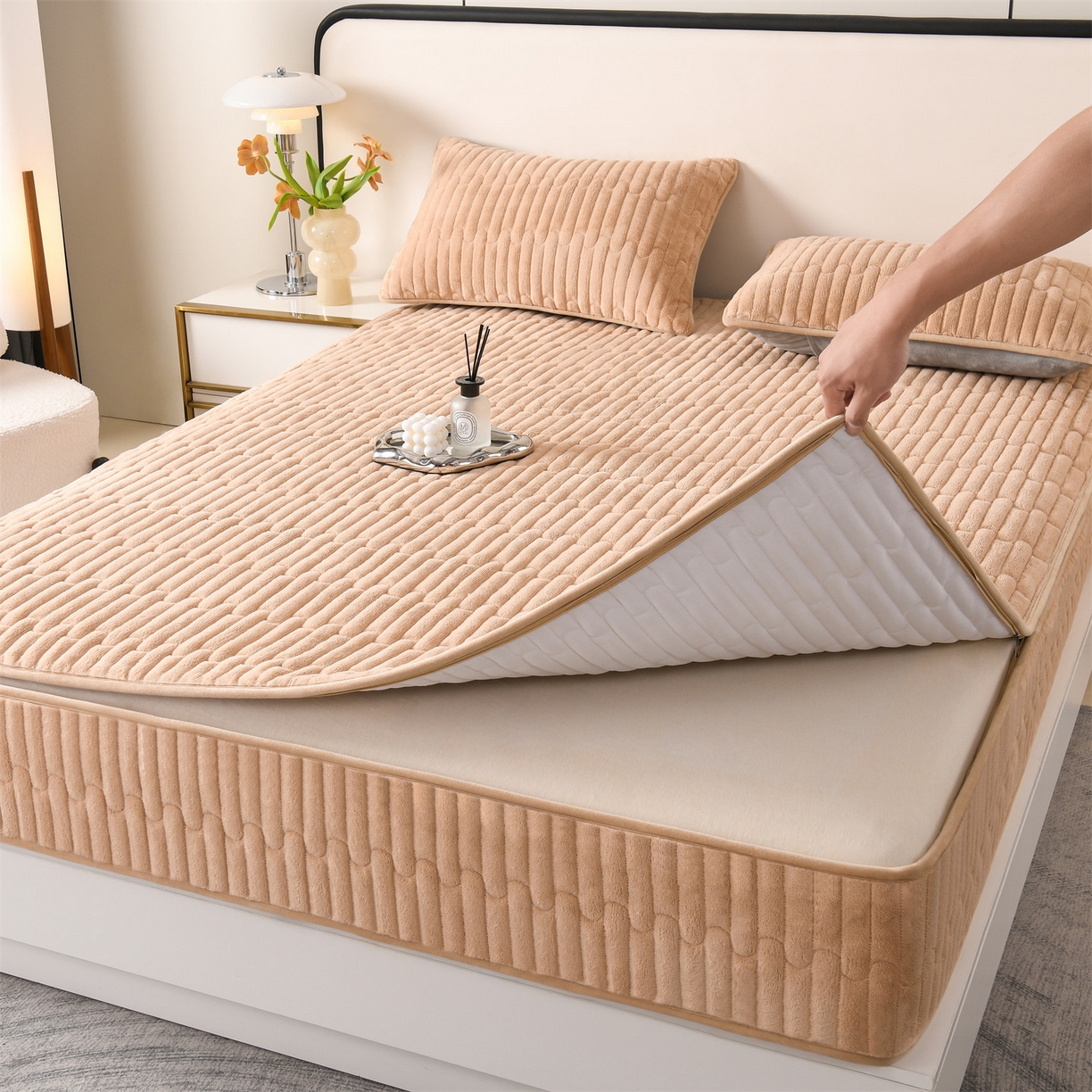 91家纺网 家纺一手货源 找家纺 云木里 2025新款冬季230克牛奶绒六面全包单床笠床笠单件单品床笠和煦春风 和煦春风-米驼