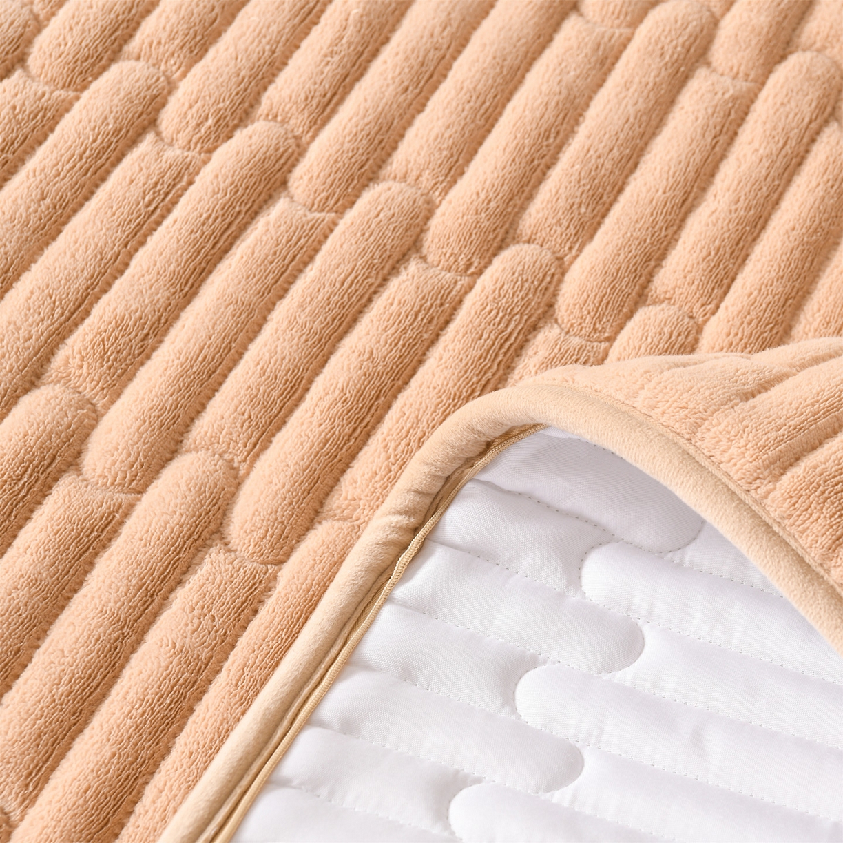 91家纺网 家纺一手货源 找家纺 云木里 2025新款冬季230克牛奶绒六面全包单床笠床笠单件单品床笠和煦春风 和煦春风-米驼