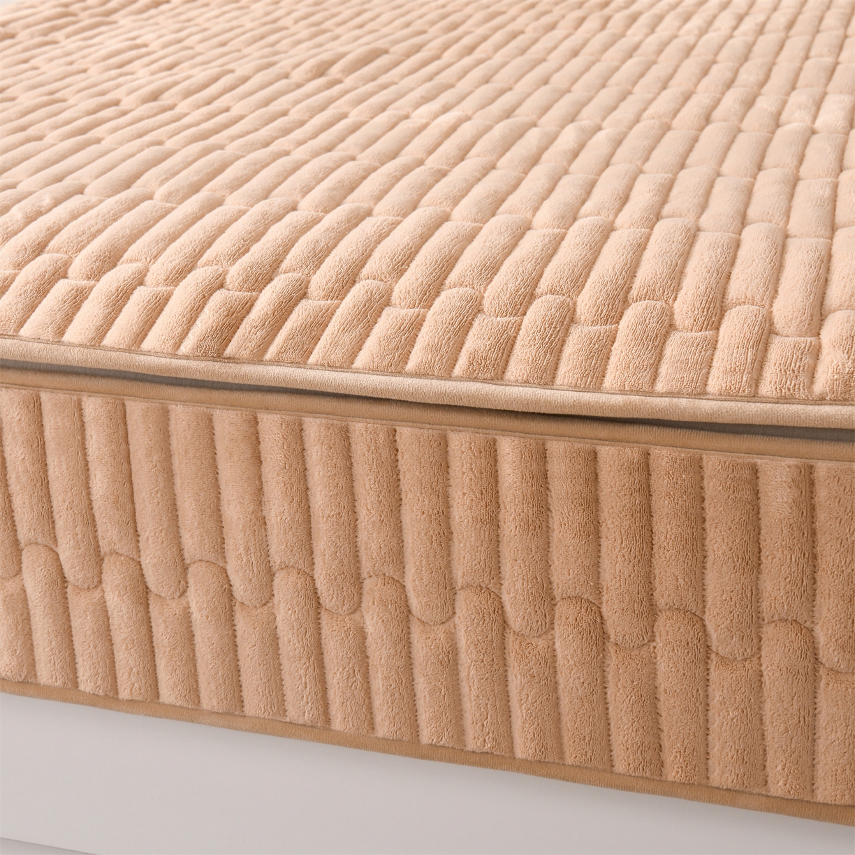 91家纺网 家纺一手货源 找家纺 云木里 2025新款冬季230克牛奶绒六面全包单床笠床笠单件单品床笠和煦春风 和煦春风-米驼