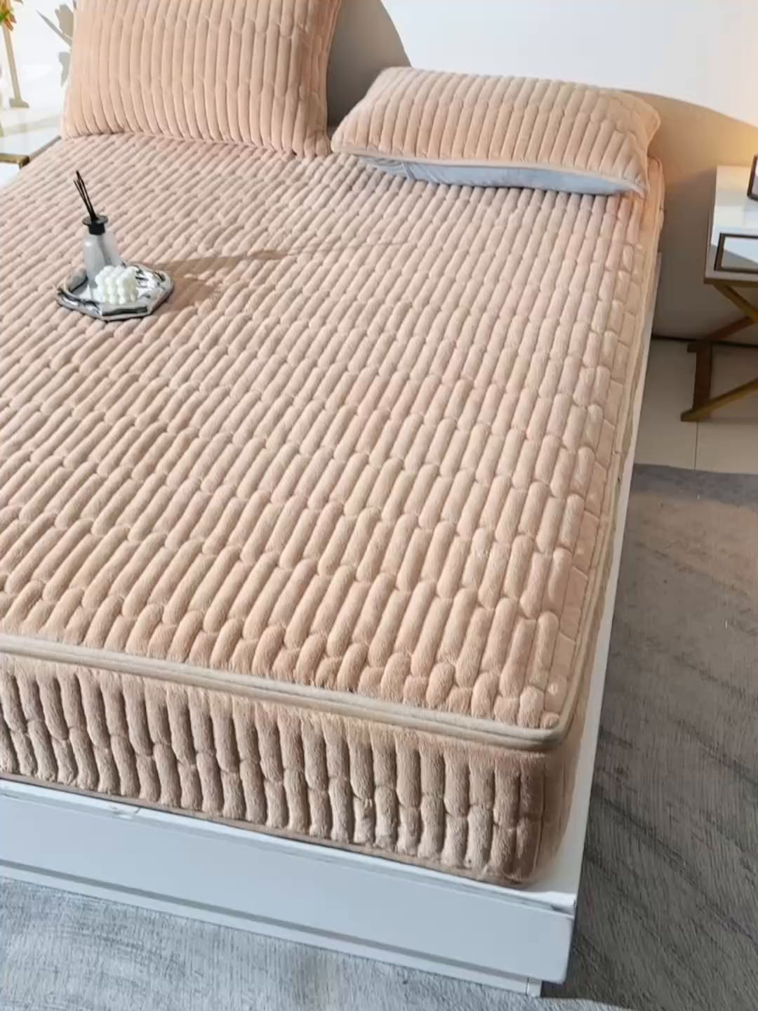 91家纺网 家纺一手货源 找家纺 云木里 2025新款冬季230克牛奶绒六面全包单床笠床笠单件单品床笠和煦春风 和煦春风-米驼