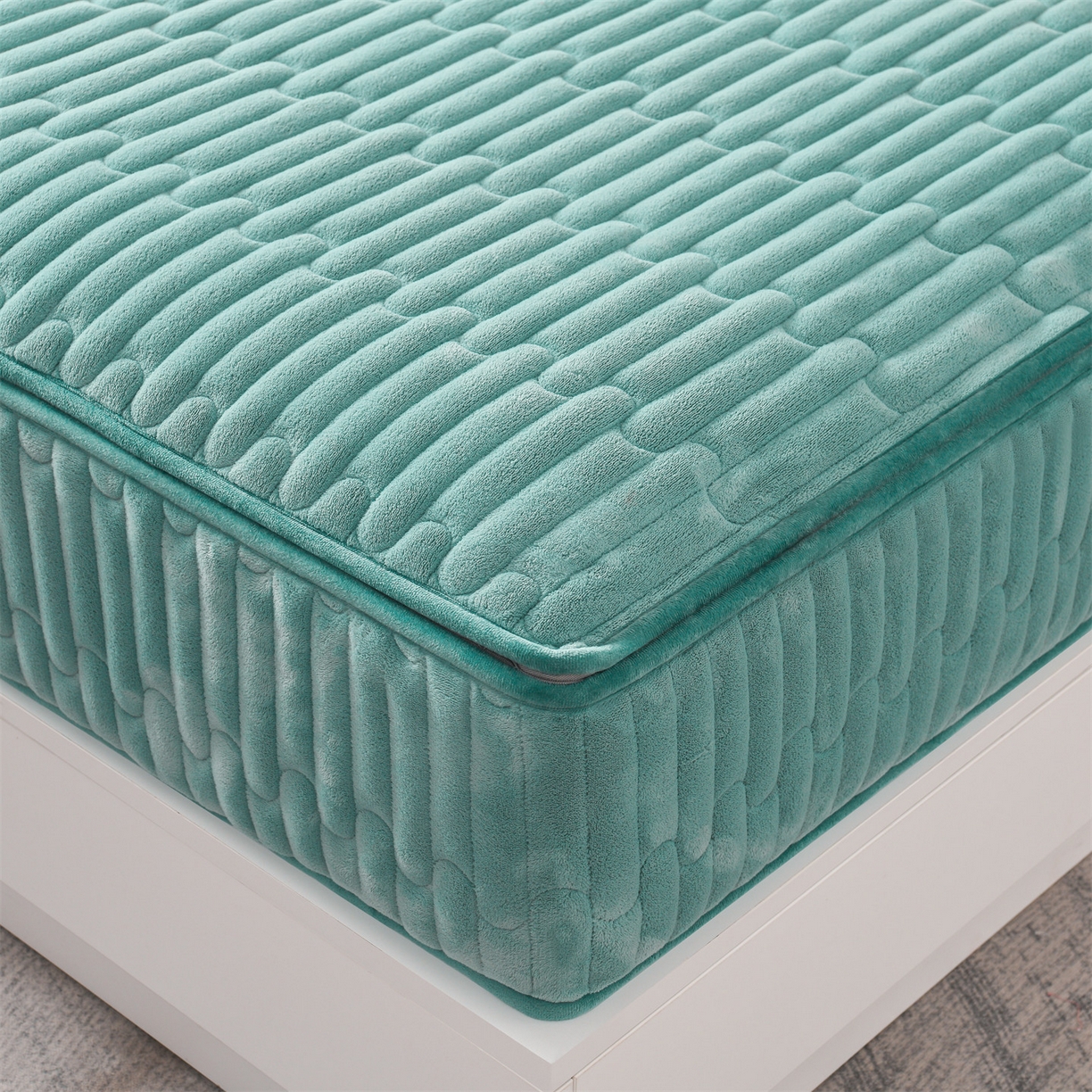 91家纺网 家纺一手货源 找家纺 云木里 2025新款冬季230克牛奶绒六面全包单床笠床笠单件单品床笠和煦春风 和煦春风-松针墨