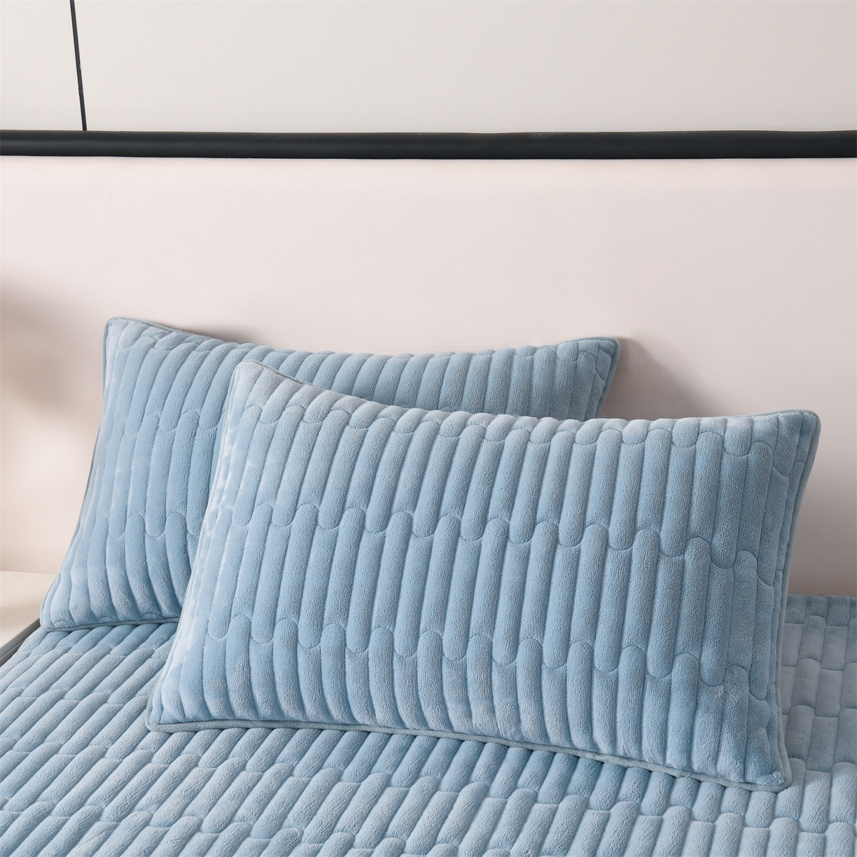 91家纺网 家纺一手货源 找家纺 云木里 2025新款冬季230克牛奶绒六面全包单床笠床笠单件单品床笠和煦春风 和煦春风-天缥