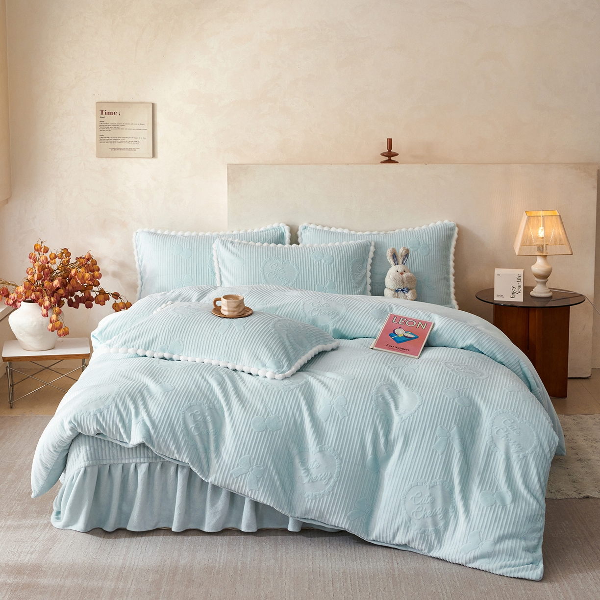 91家纺网 家纺一手货源 找家纺 乐野家居 2025秋冬新款消光立体雕花A类高克重牛奶绒四件套-香榭丽舍系列 香榭丽舍-蓝