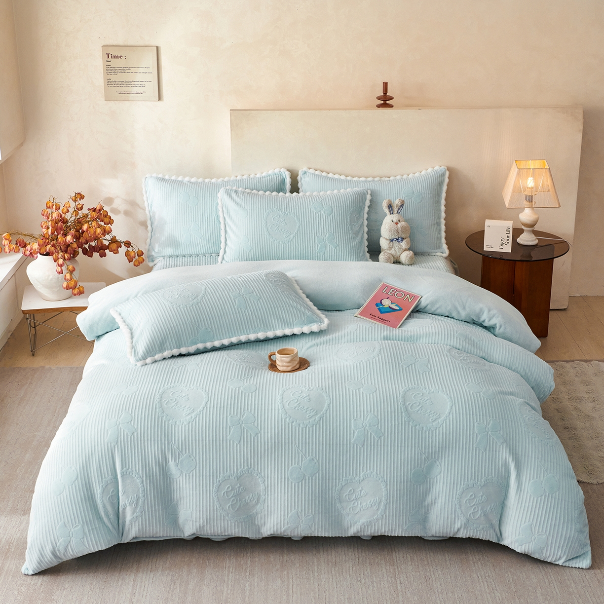 91家纺网 家纺一手货源 找家纺 乐野家居 2025秋冬新款消光立体雕花A类高克重牛奶绒四件套-香榭丽舍系列 香榭丽舍-蓝