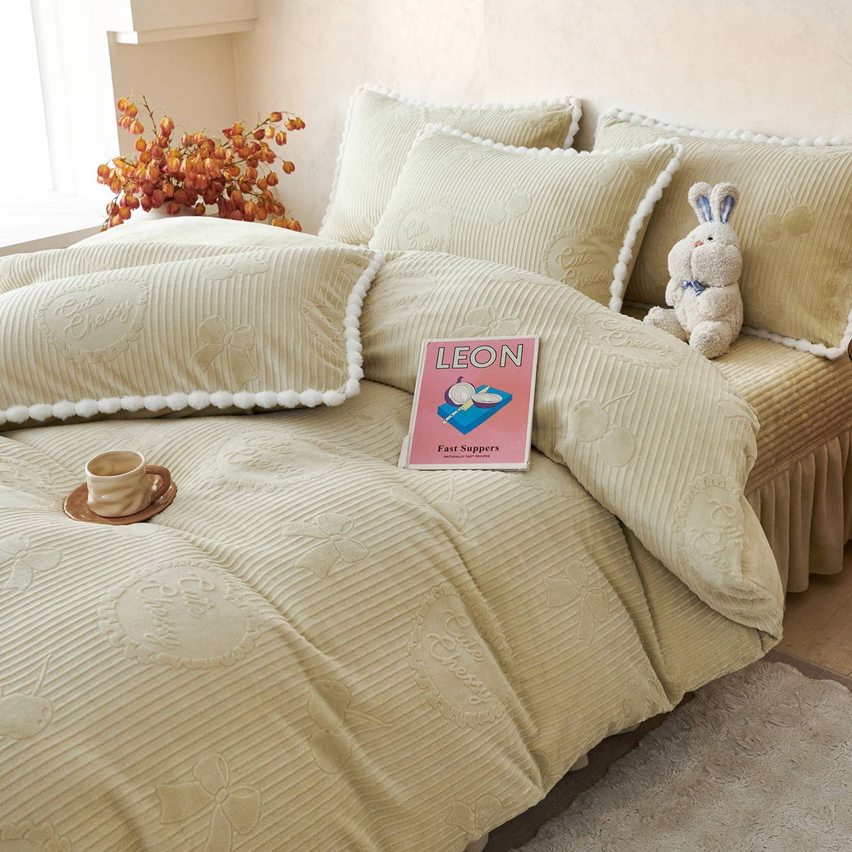 91家纺网 家纺一手货源 找家纺 （总）乐野家居 2025秋冬新款消光立体雕花A类高克重牛奶绒四件套-香榭丽舍系列