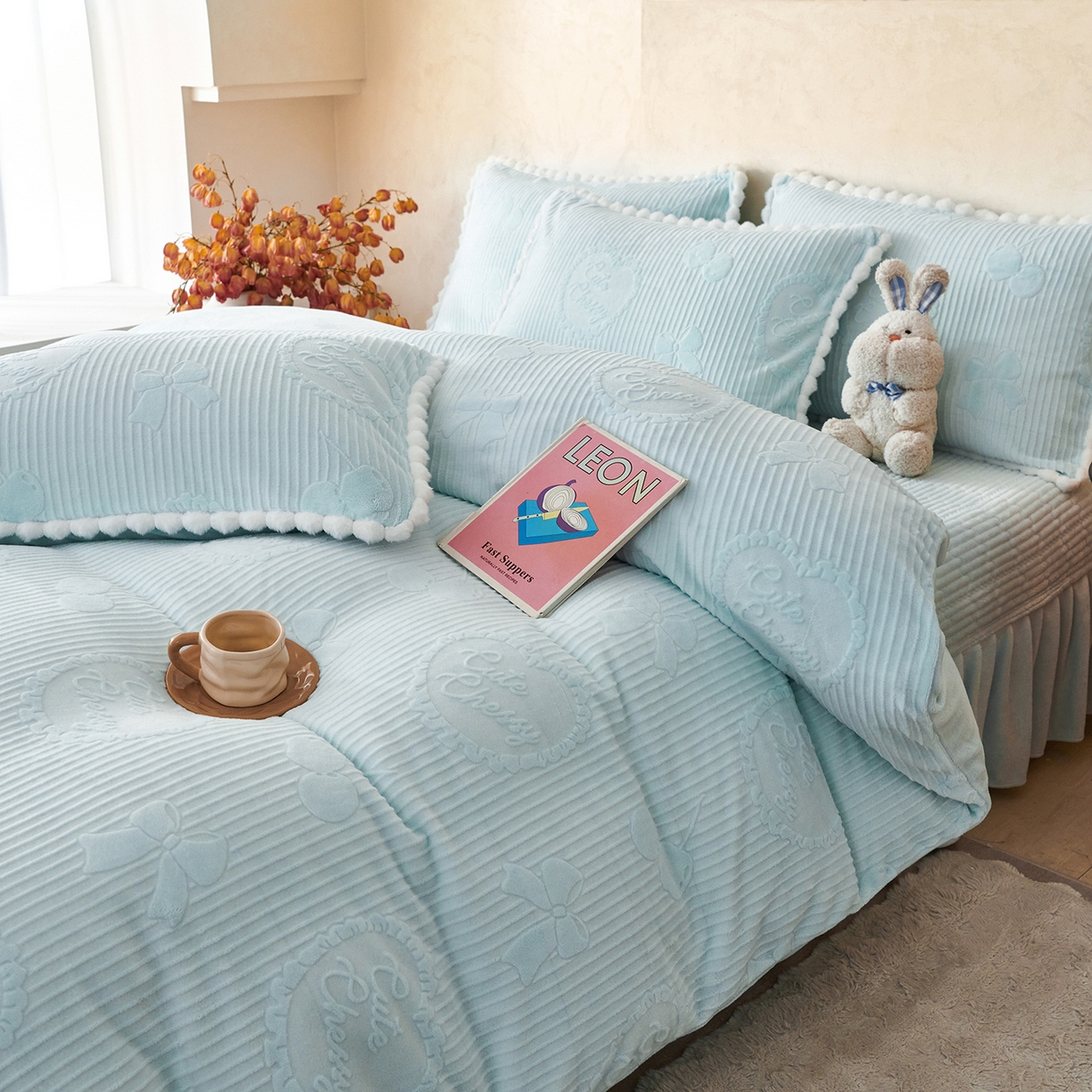 91家纺网 家纺一手货源 找家纺 （总）乐野家居 2025秋冬新款消光立体雕花A类高克重牛奶绒四件套-香榭丽舍系列