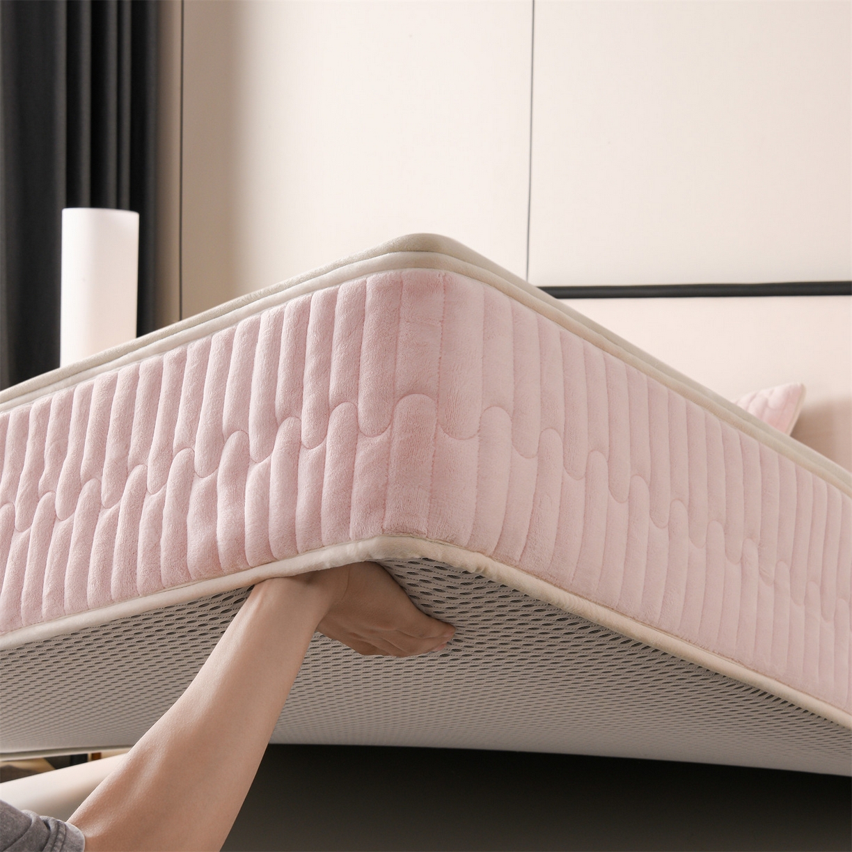 91家纺网 家纺一手货源 找家纺 云木里 2025新款冬季230克牛奶绒六面全包单床笠床笠单件单品床笠和煦春风 和煦春风-雾桃