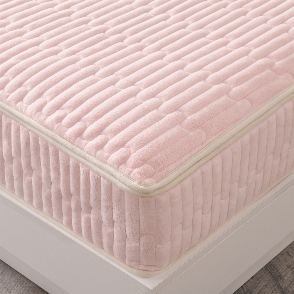 91家纺网 家纺一手货源 找家纺 云木里 2025新款冬季230克牛奶绒六面全包单床笠床笠单件单品床笠和煦春风 和煦春风-雾桃