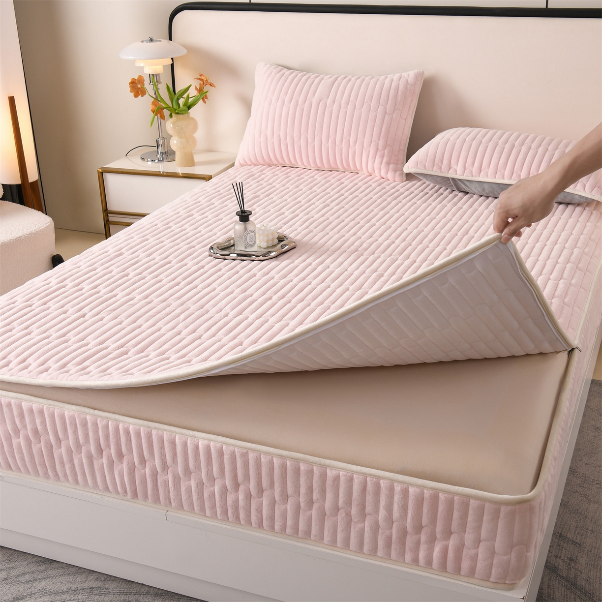 91家纺网 家纺一手货源 找家纺 云木里 2025新款冬季230克牛奶绒六面全包单床笠床笠单件单品床笠和煦春风 和煦春风-雾桃