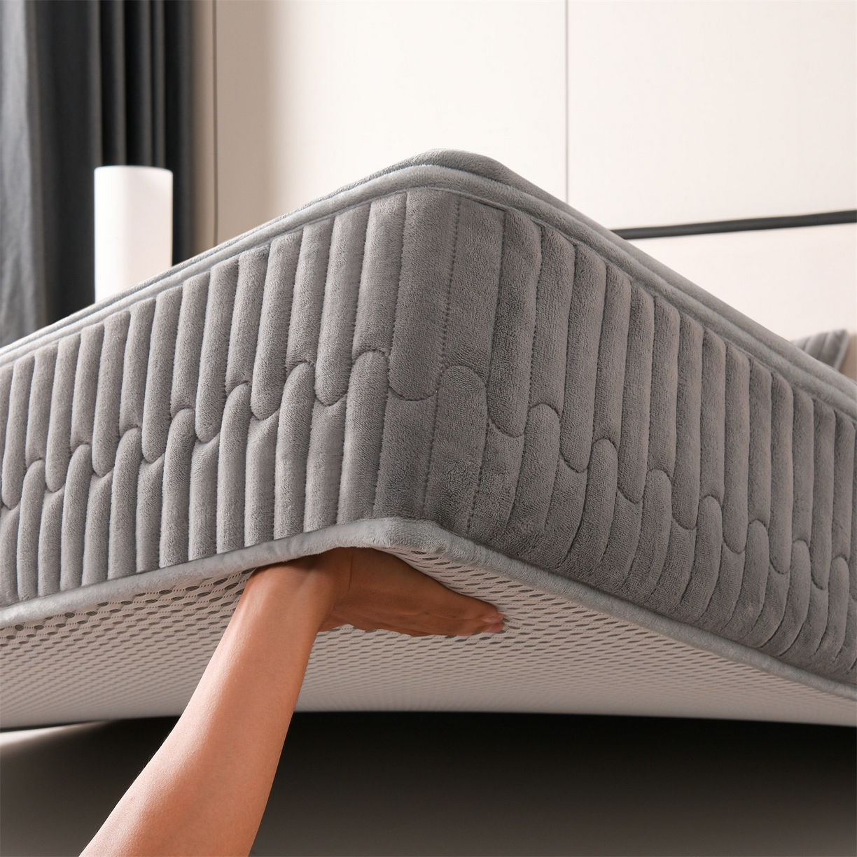 91家纺网 家纺一手货源 找家纺 云木里 2025新款冬季230克牛奶绒六面全包单床笠床笠单件单品床笠和煦春风 和煦春风-象灰