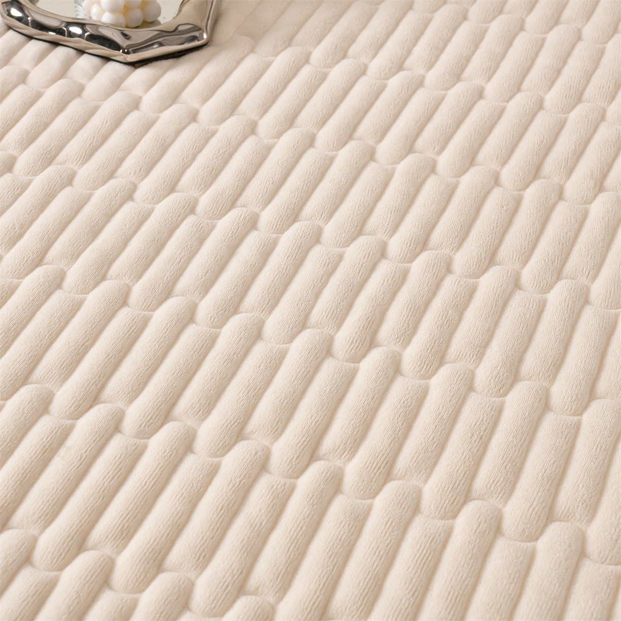 91家纺网 家纺一手货源 找家纺 云木里 2025新款冬季230克牛奶绒六面全包单床笠床笠单件单品床笠和煦春风 和煦春风-杏仁米