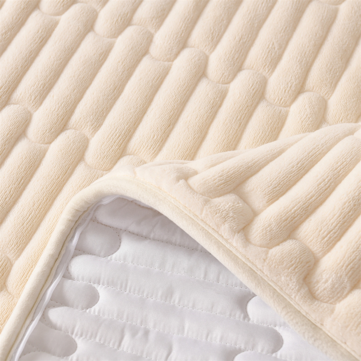 91家纺网 家纺一手货源 找家纺 云木里 2025新款冬季230克牛奶绒六面全包单床笠床笠单件单品床笠和煦春风 和煦春风-杏仁米