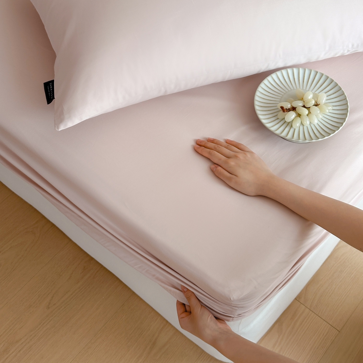 91家纺网 家纺一手货源 找家纺 三味舒屋 2025新款50支磨毛长绒棉纯棉纯色单床笠床笠单件-长期主义 浅淡粉