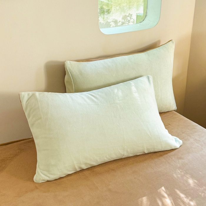 91家纺网 家纺一手货源 找家纺 王朝国际 2026新款高克重牛奶绒印花四件套 抹茶咖