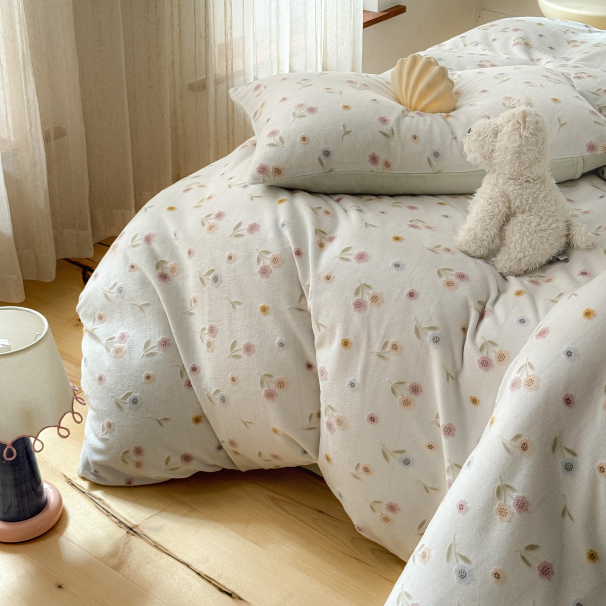 91家纺网 家纺一手货源 找家纺 （总）FORTWO家纺原创设计（FOR TWO家纺） 2025新款烂花小清新牛奶绒绒可爱印花暗合款四件套