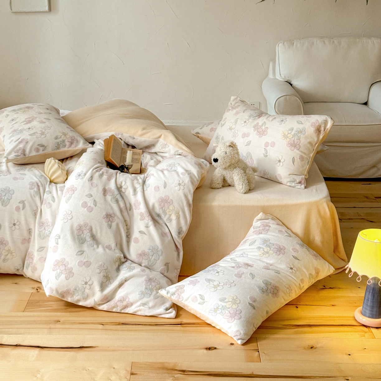 91家纺网 家纺一手货源 找家纺 FORTWO家纺原创设计（FOR TWO家纺） 2025新款烂花小清新牛奶绒绒可爱印花暗合款四件套 花漾眠