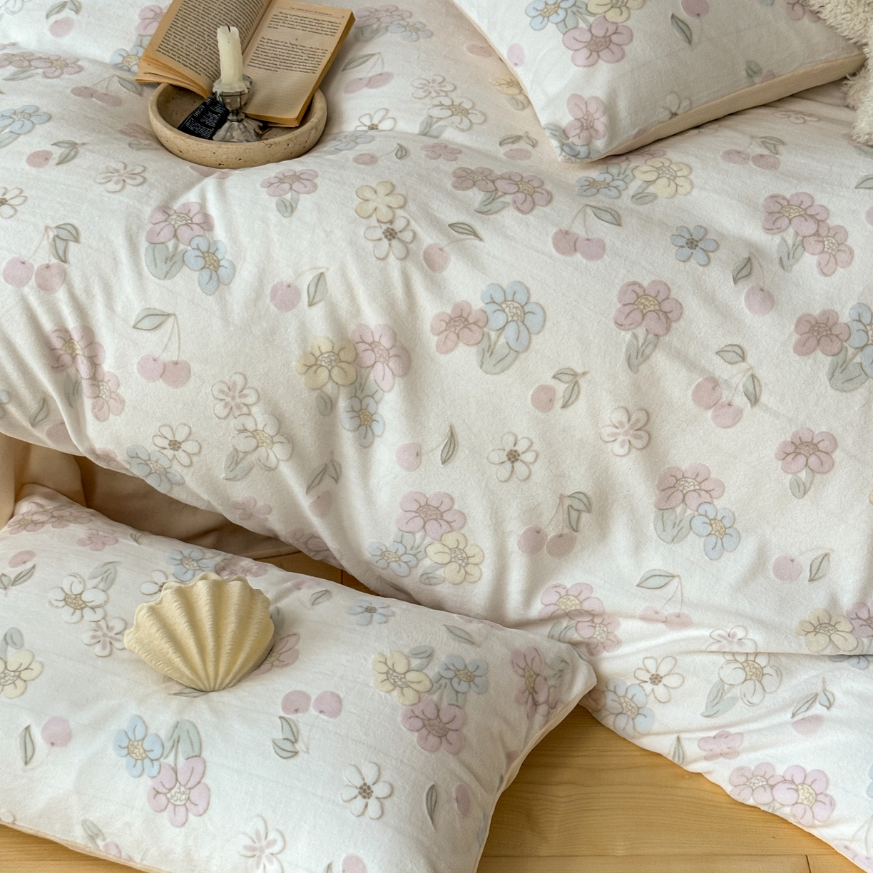 91家纺网 家纺一手货源 找家纺 FORTWO家纺原创设计（FOR TWO家纺） 2025新款烂花小清新牛奶绒绒可爱印花暗合款四件套 花漾眠