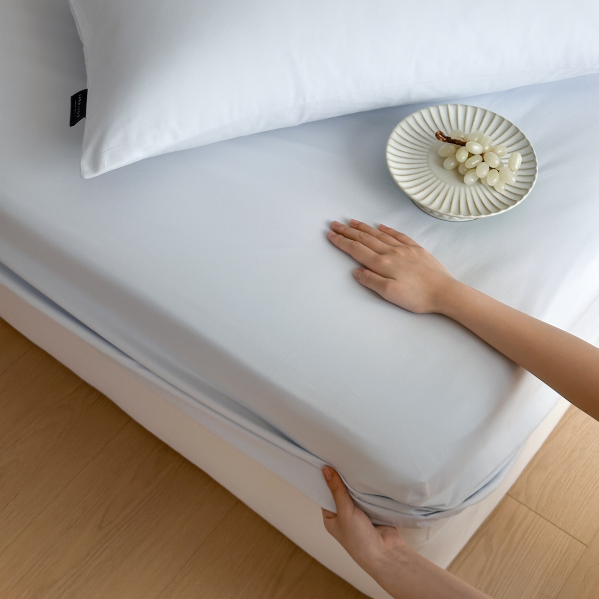 91家纺网 家纺一手货源 找家纺 三味舒屋 2025新款50支磨毛长绒棉纯棉纯色单床笠床笠单件-长期主义 晴天蓝