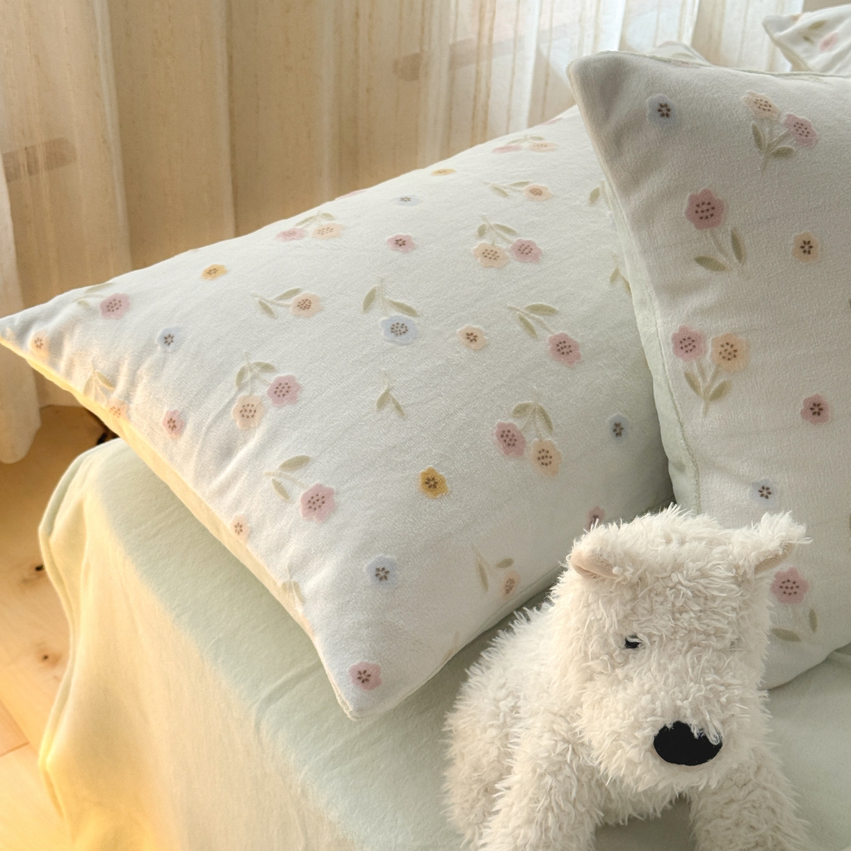 91家纺网 家纺一手货源 找家纺 FORTWO家纺原创设计（FOR TWO家纺） 2025新款烂花小清新牛奶绒绒可爱印花暗合款四件套 风信子