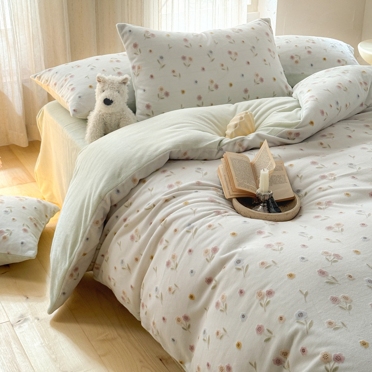 91家纺网 家纺一手货源 找家纺 FORTWO家纺原创设计（FOR TWO家纺） 2025新款烂花小清新牛奶绒绒可爱印花暗合款四件套 风信子