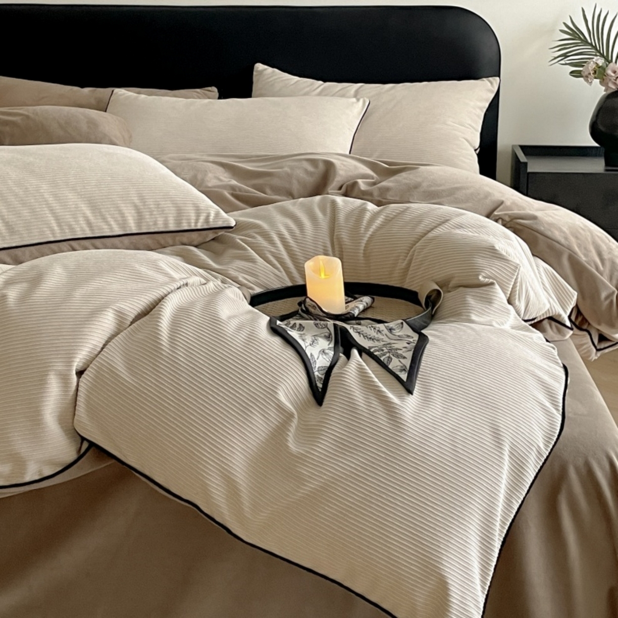 91家纺网 家纺一手货源 找家纺 羚羊语家纺 2025新款280克灯芯绒婴儿绒四件套高级嵌绳拼接款水晶绒宝宝绒牛奶绒床单床笠款三件套-奶芙绒系列 浅杏暖阳