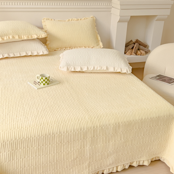 91家纺网 家纺一手货源 找家纺 乐野家居 2025新款A类加厚素色牛奶绒被套系列 奶油黄