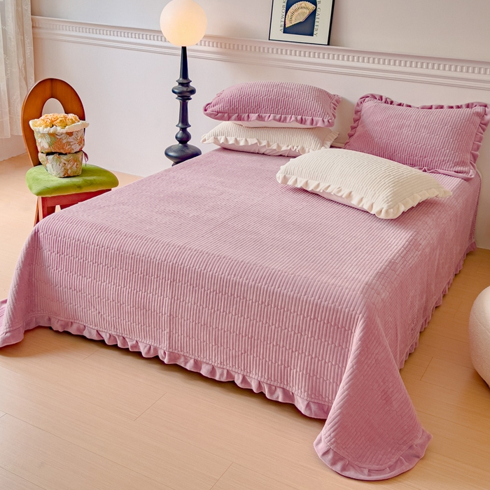 91家纺网 家纺一手货源 找家纺 乐野家居 2025新款A类加厚素色牛奶绒被套系列 豆豆粉