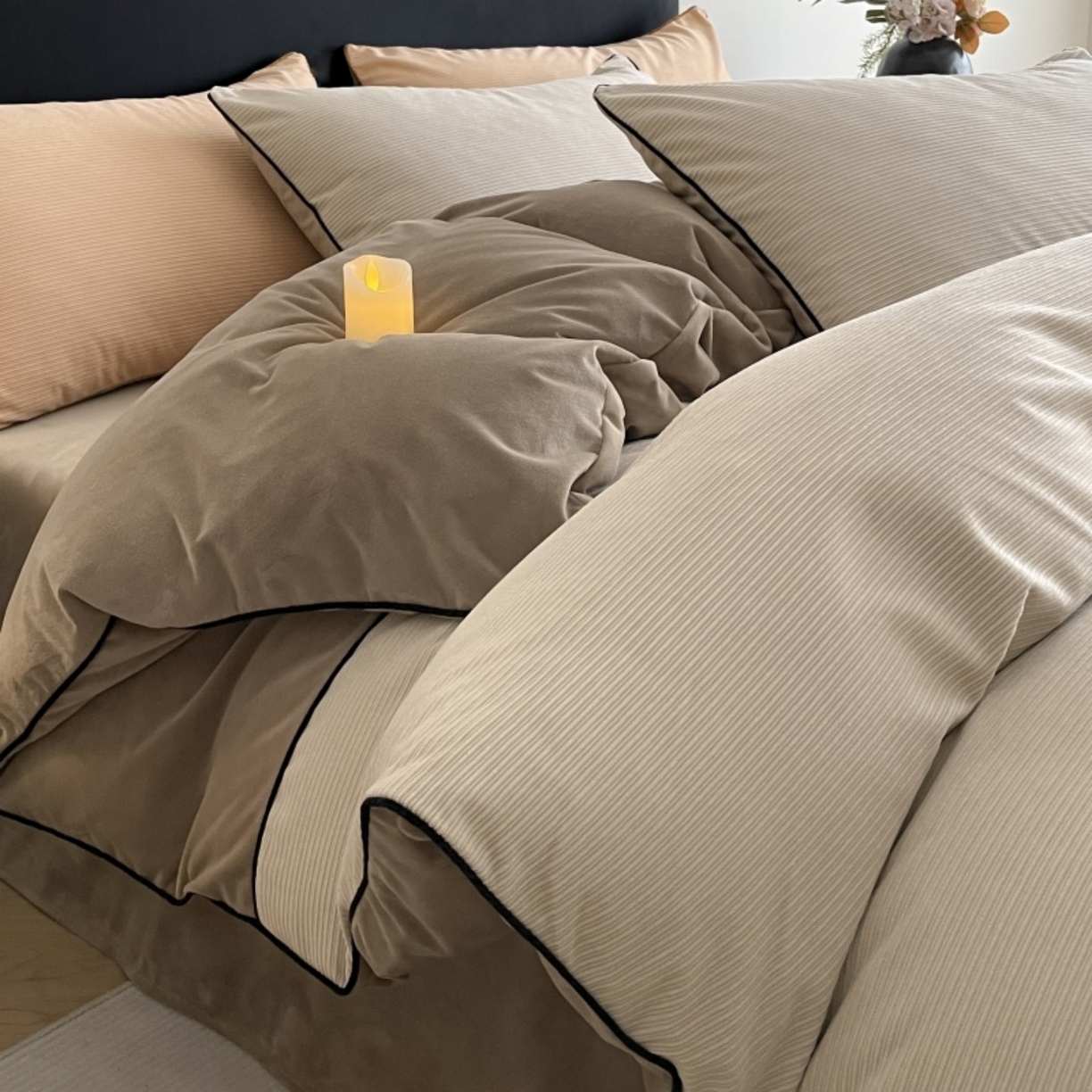 91家纺网 家纺一手货源 找家纺 羚羊语家纺 2025新款280克灯芯绒婴儿绒四件套高级嵌绳拼接款水晶绒宝宝绒牛奶绒床单床笠款三件套-奶芙绒系列 浅杏暖阳