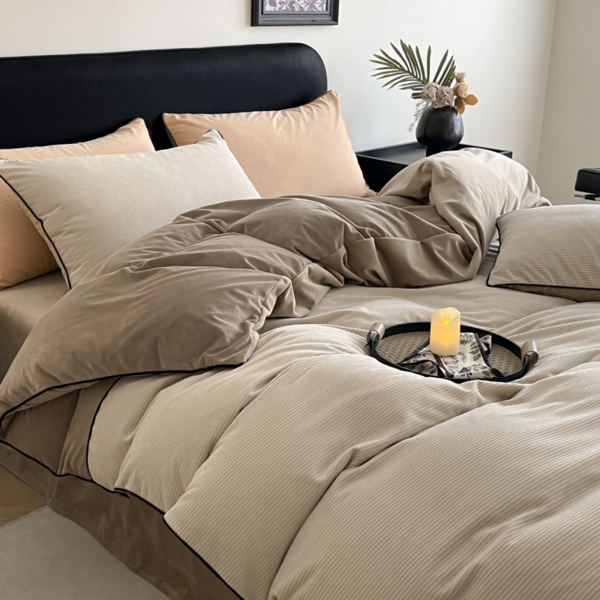 91家纺网 家纺一手货源 找家纺 羚羊语家纺 2025新款280克灯芯绒婴儿绒四件套高级嵌绳拼接款水晶绒宝宝绒牛奶绒床单床笠款三件套-奶芙绒系列 浅杏暖阳