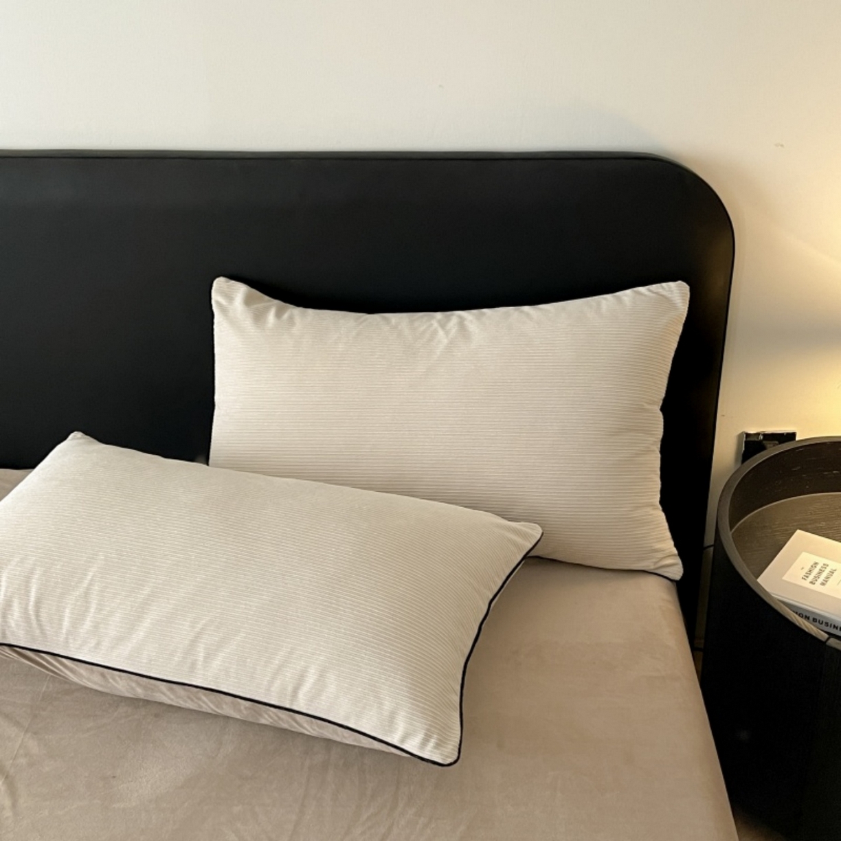 91家纺网 家纺一手货源 找家纺 羚羊语家纺 2025新款280克灯芯绒婴儿绒四件套高级嵌绳拼接款水晶绒宝宝绒牛奶绒床单床笠款三件套-奶芙绒系列 浅杏暖阳