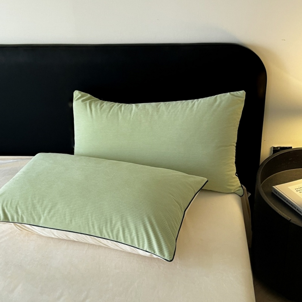 91家纺网 家纺一手货源 找家纺 羚羊语家纺 2025新款280克灯芯绒婴儿绒四件套高级嵌绳拼接款水晶绒宝宝绒牛奶绒床单床笠款三件套-奶芙绒系列 椰香茉语