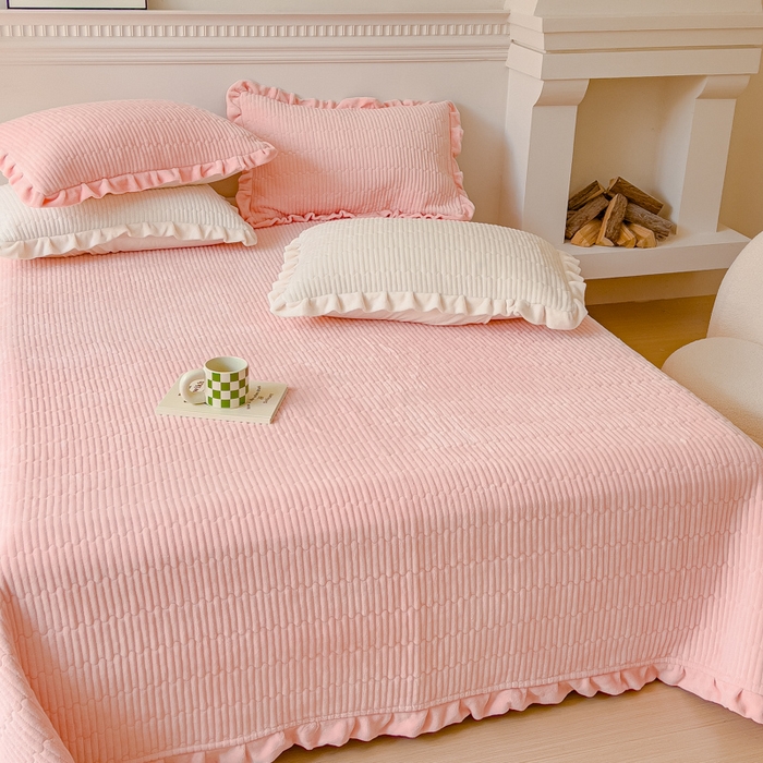 91家纺网 家纺一手货源 找家纺 乐野家居 2025新款A类加厚素色牛奶绒被套系列 梦幻粉