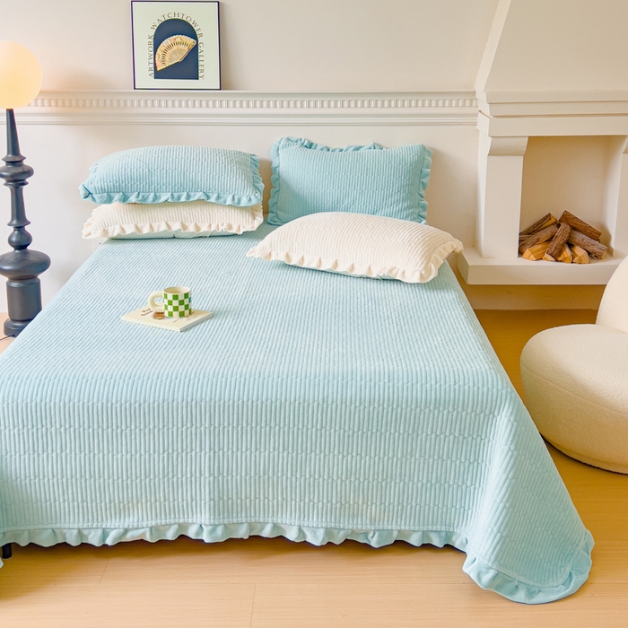 91家纺网 家纺一手货源 找家纺 乐野家居 2025新款A类加厚素色牛奶绒被套系列 冰湖蓝