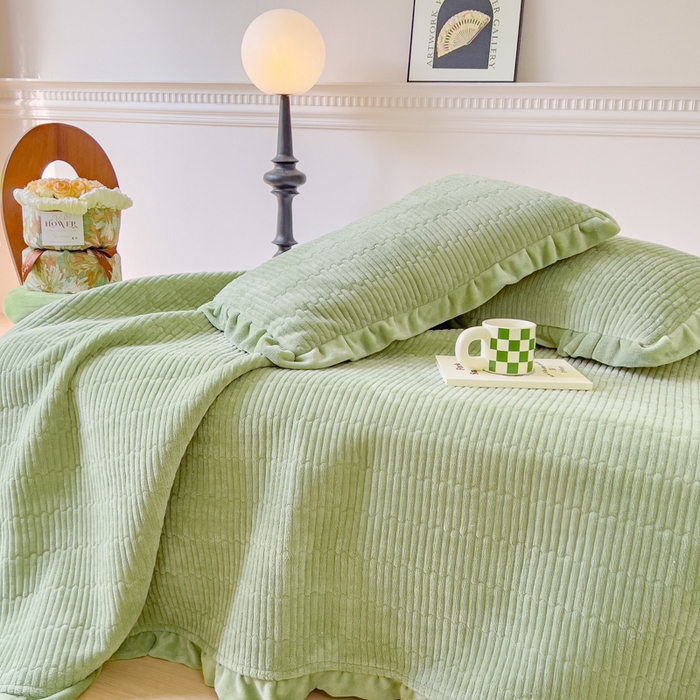 91家纺网 家纺一手货源 找家纺 乐野家居 2025新款A类加厚素色牛奶绒被套系列 森林绿