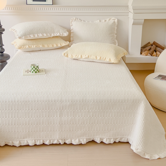 91家纺网 家纺一手货源 找家纺 乐野家居 2025新款A类加厚素色牛奶绒被套系列 珍珠白