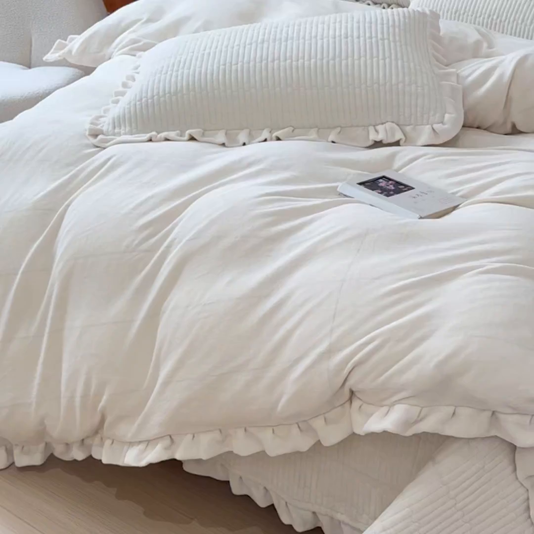 91家纺网 家纺一手货源 找家纺 乐野家居 2025新款A类加厚素色牛奶绒被套系列 珍珠白