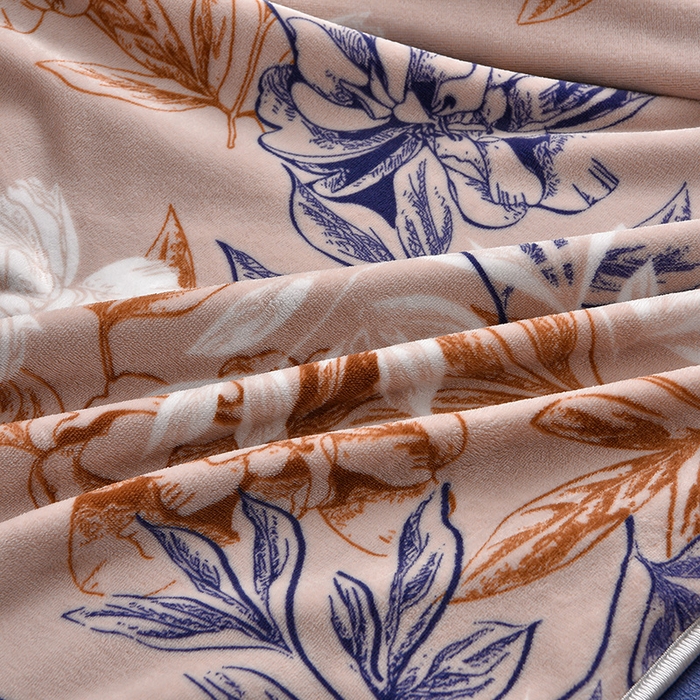 91家纺网 家纺一手货源 找家纺 佳一 2025新款高克重8-9斤 印花牛奶绒四件套 花海