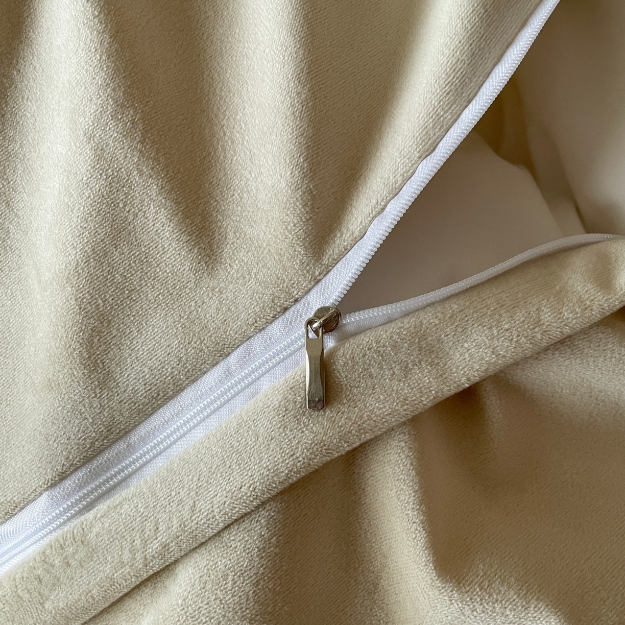 91家纺网 家纺一手货源 找家纺 羚羊语家纺 2025新款280克灯芯绒婴儿绒四件套高级嵌绳拼接款水晶绒宝宝绒牛奶绒床单床笠款三件套-奶芙绒系列 微醺午后