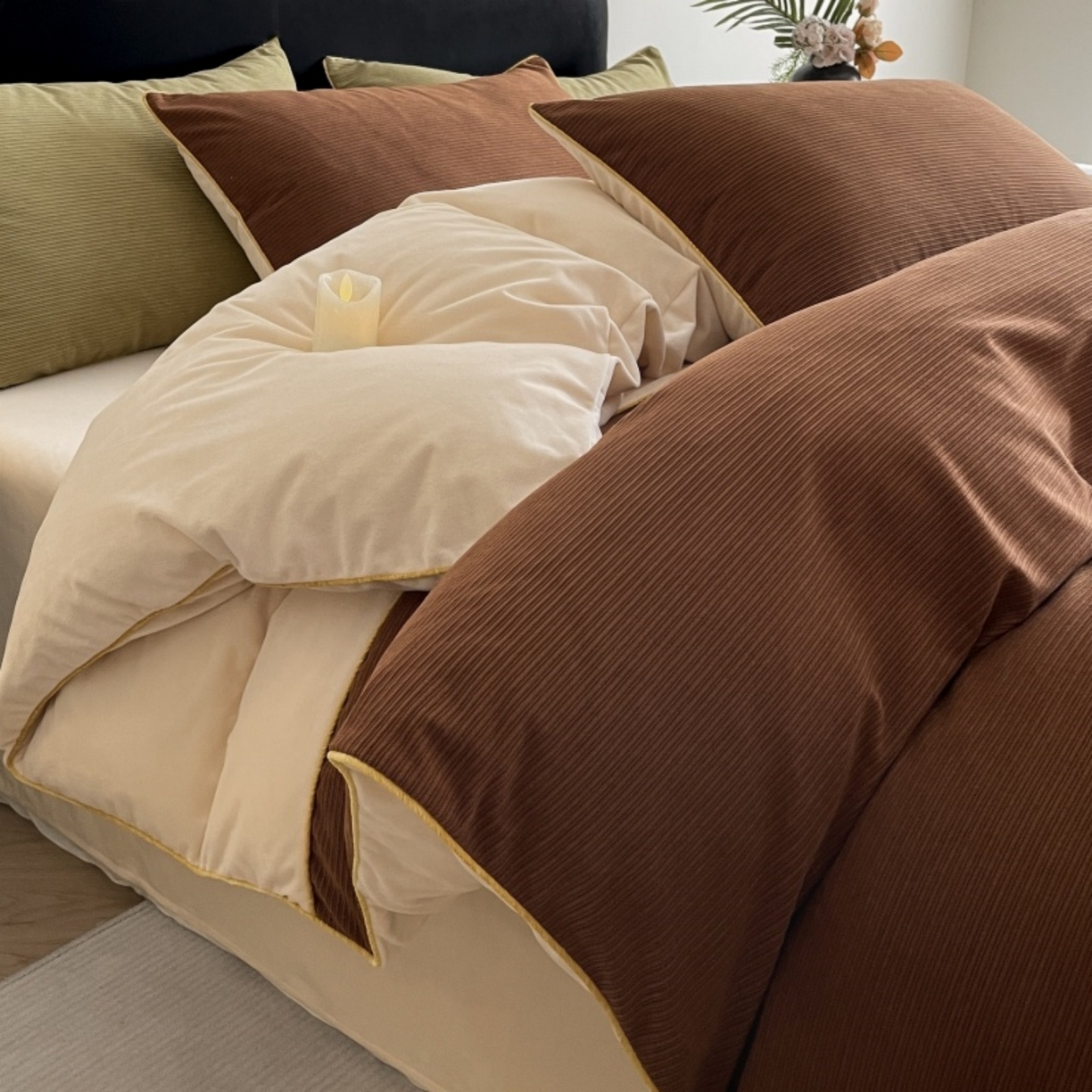 91家纺网 家纺一手货源 找家纺 羚羊语家纺 2025新款280克灯芯绒婴儿绒四件套高级嵌绳拼接款水晶绒宝宝绒牛奶绒床单床笠款三件套-奶芙绒系列 榛果奶茶