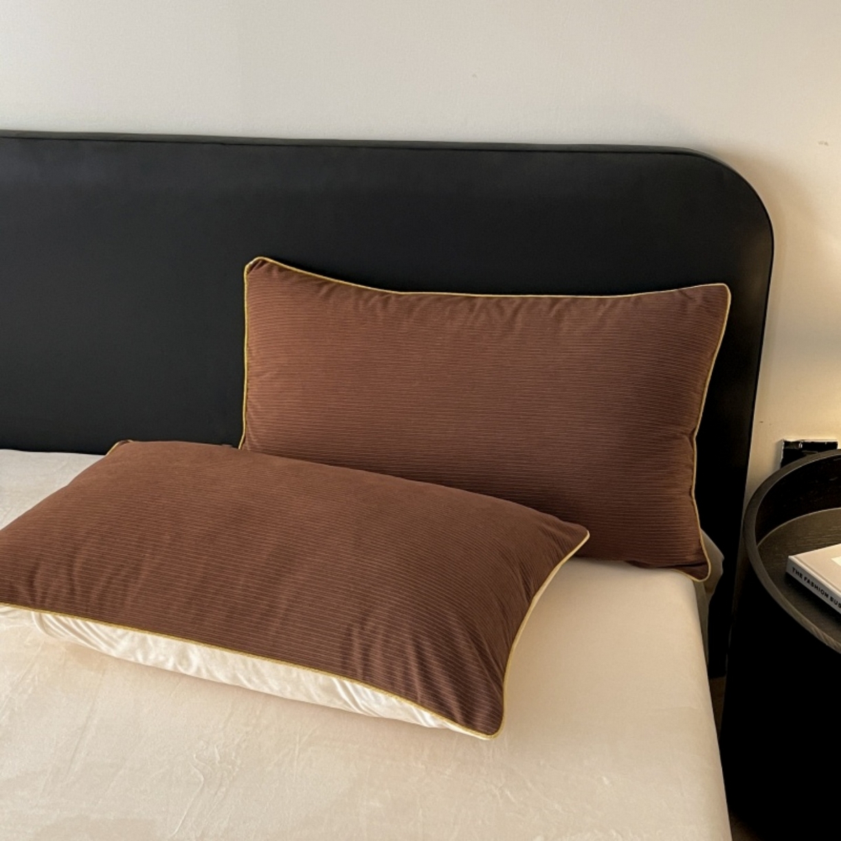 91家纺网 家纺一手货源 找家纺 羚羊语家纺 2025新款280克灯芯绒婴儿绒四件套高级嵌绳拼接款水晶绒宝宝绒牛奶绒床单床笠款三件套-奶芙绒系列 榛果奶茶