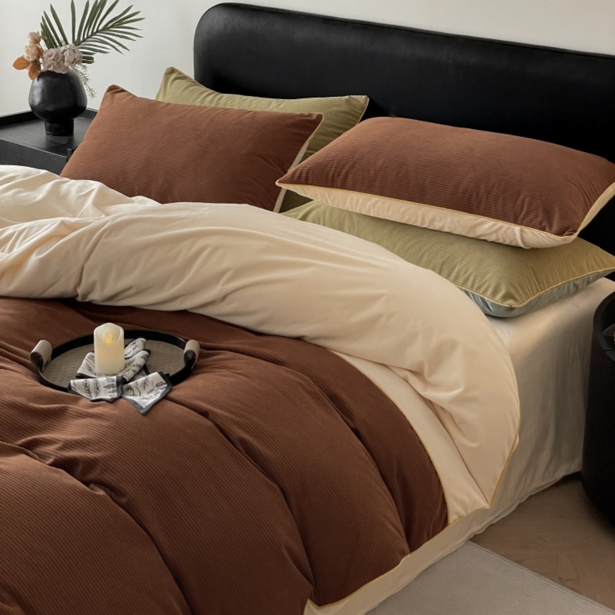 91家纺网 家纺一手货源 找家纺 羚羊语家纺 2025新款280克灯芯绒婴儿绒四件套高级嵌绳拼接款水晶绒宝宝绒牛奶绒床单床笠款三件套-奶芙绒系列 榛果奶茶