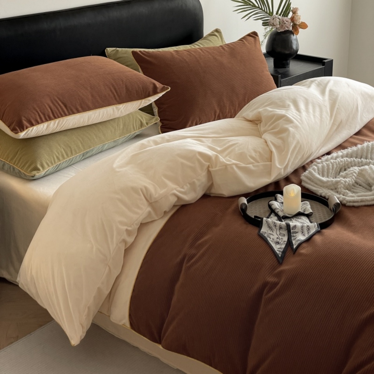 91家纺网 家纺一手货源 找家纺 羚羊语家纺 2025新款280克灯芯绒婴儿绒四件套高级嵌绳拼接款水晶绒宝宝绒牛奶绒床单床笠款三件套-奶芙绒系列 榛果奶茶