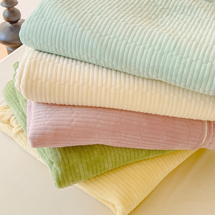 91家纺网 家纺一手货源 找家纺 （总）乐野家居 2025新款A类加厚素色牛奶绒床盖系列