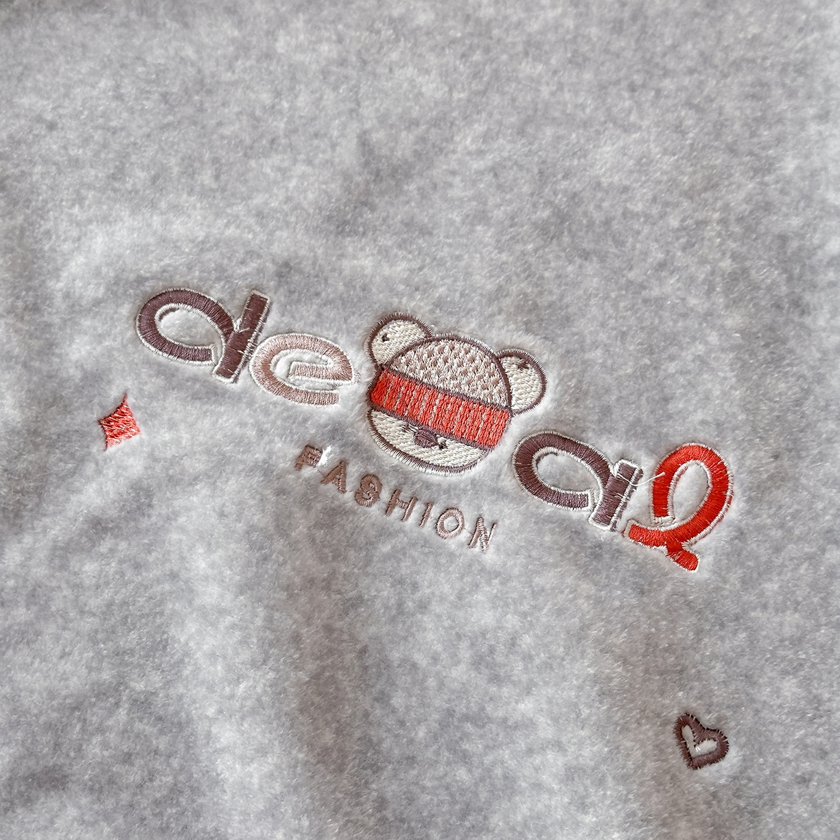 91家纺网 家纺一手货源 找家纺 小欢喜 2025新款多功能双面高克重獭獭绒盖毯 灰色